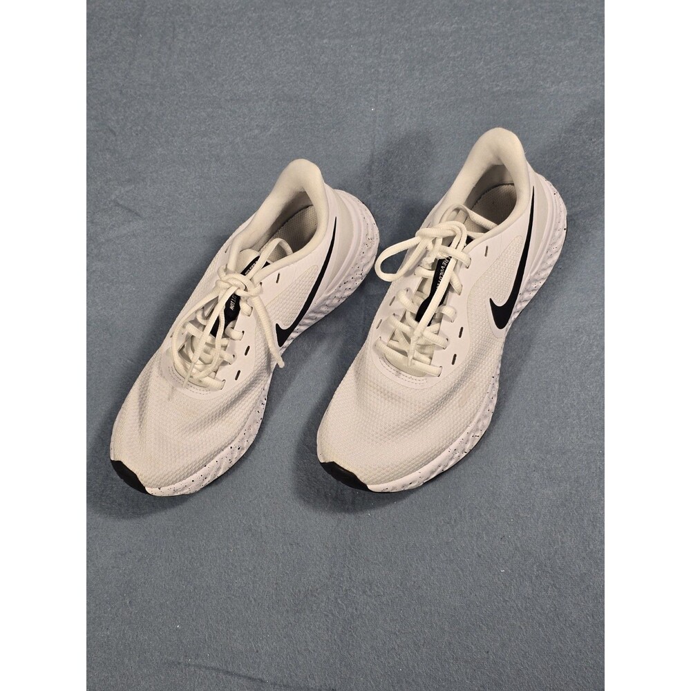 Nike Shoes Womens 9 Revolution 5 Running Sneakers White Low Top DJ6009-100 DC